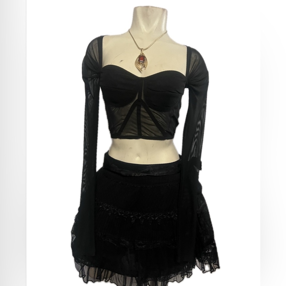 SOLD Twenty One Off White Lacey Mini Skirt - Size L